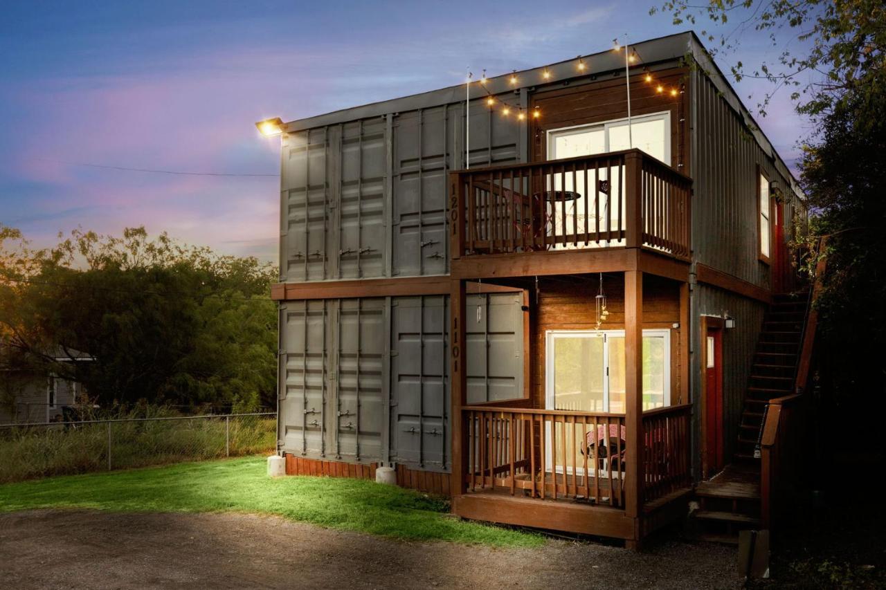 Divine Cargo San Antonio Exterior foto